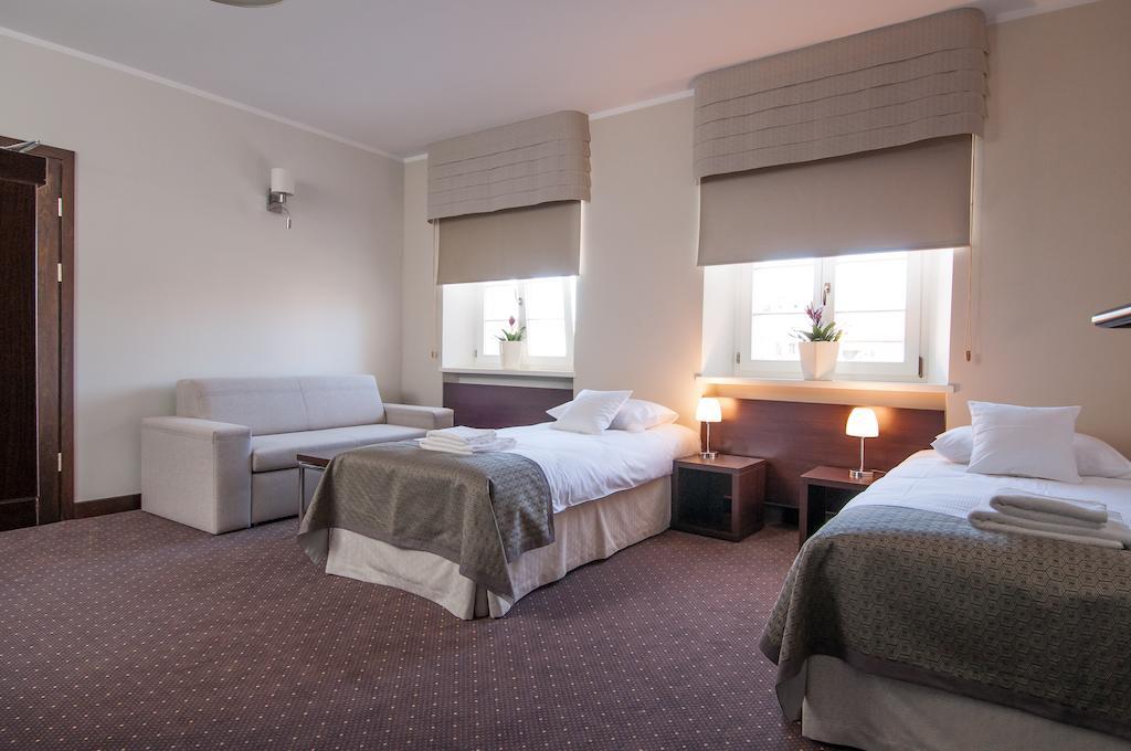 B&B Wieniawa Parking I Sniadanie W Cenie! Breakfast And Parking Included! Leszno  Exterior photo